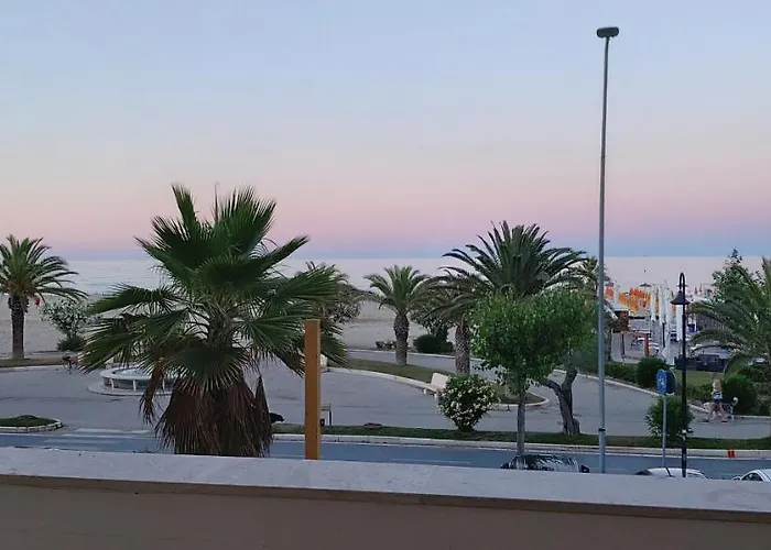 Casa Fronte Mare Alba Adriatica